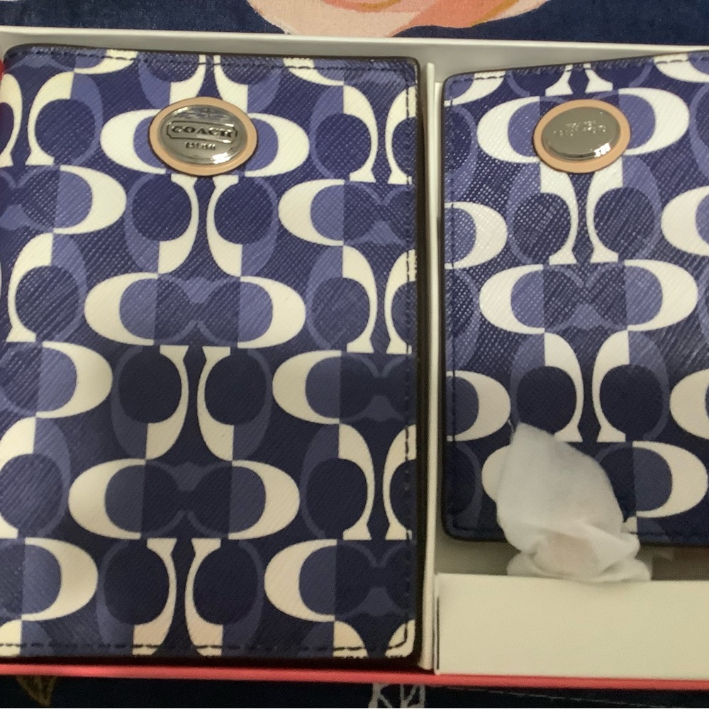 Coach Blue and White Home Accent Set